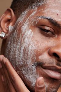 Clean our hands in your skincare routine